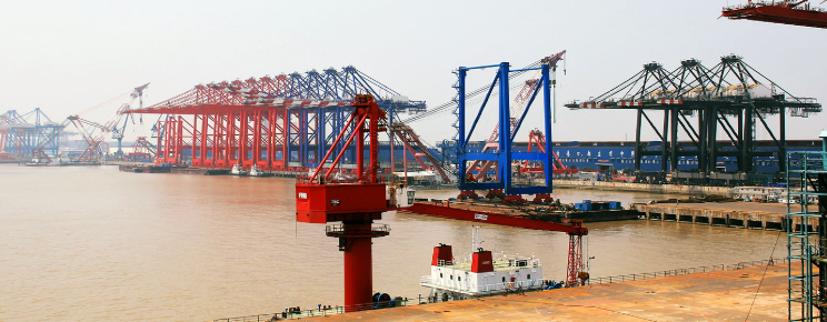 Cẩu cảng & container